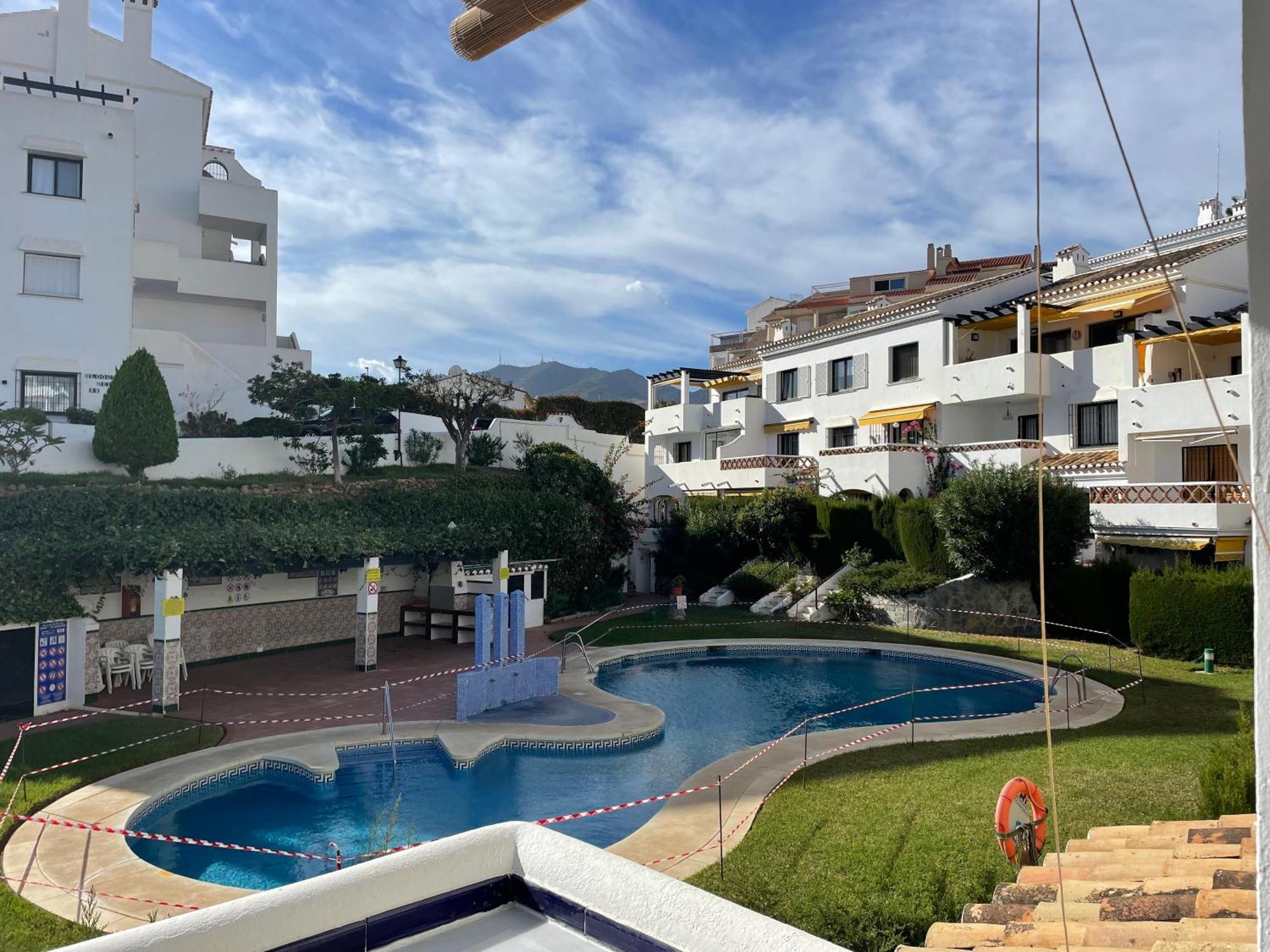Casa De Silvia, *